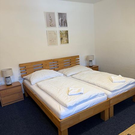 Mikulov Inn - Hotel Zeme Eksteriør billede