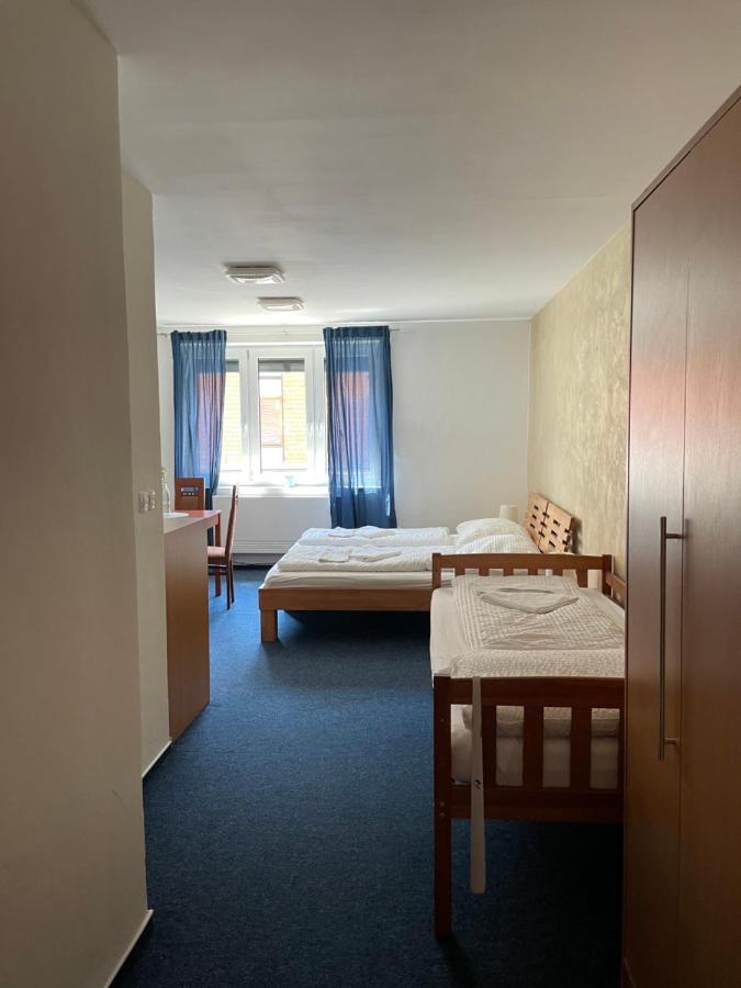 Mikulov Inn - Hotel Zeme Eksteriør billede